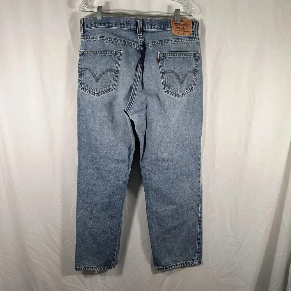 Levis 550 Jeans Mens 36x31 Light Wash Blue Denim Relaxed Fit Pockets 100% Cotton